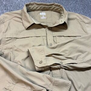 REI Co-op Sahara Mens Medium Khaki Long Sleeve Hiking Fishing Shirt Ventilated